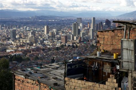  Reconstructing Bogotá: Exploring Urban Transformations and Architectural Heritage